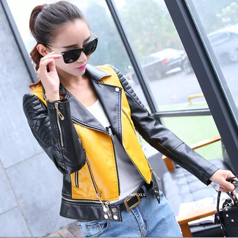 Jaket kulit tiruan pendek sepeda motor wanita, jaket kulit sintetis lembut musim gugur untuk wanita, jaket Streetwear warna hitam, mantel ritsleting Splice