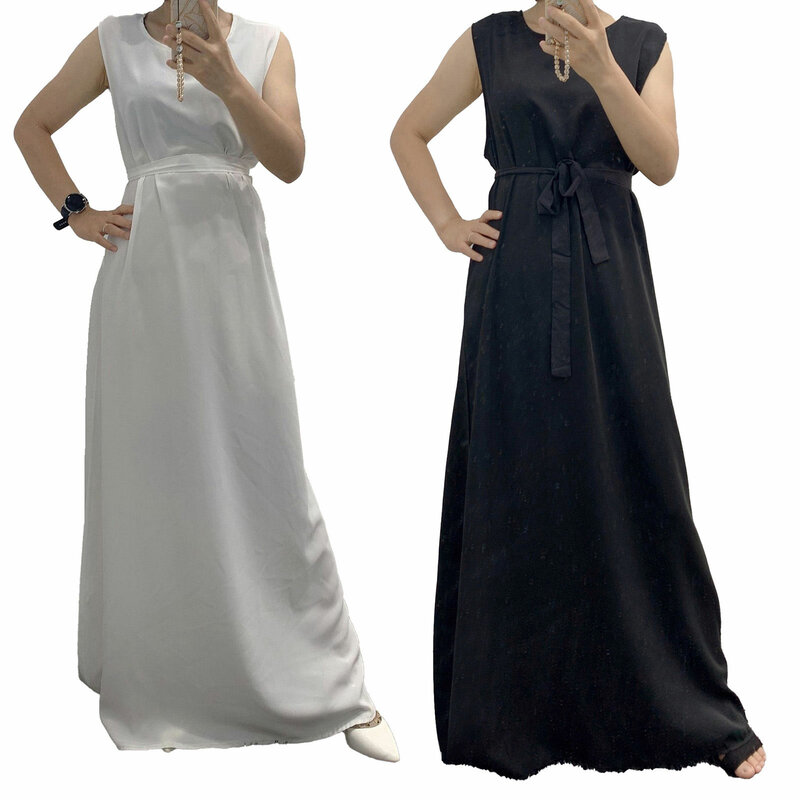 Женское платье без рукавов с круглым вырезом и поясом
