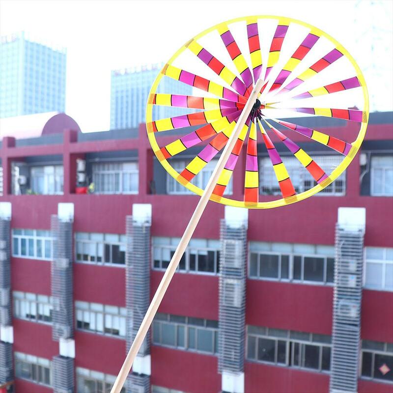 Tradycyjne fajna zabawka dla dzieci na zewnątrz do dekoracji ogrodu zabawki obrotowe wiatraczek wiatrak pojedyncza warstwa wiatrak