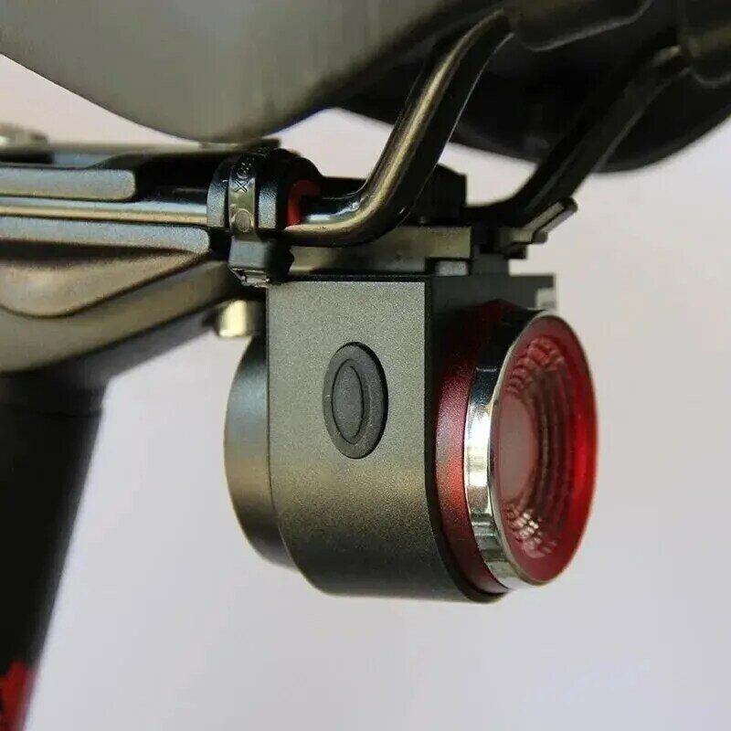 ANTUSI-A8 Bike Anti-Theft Alarm Lock, freio automático, ciclismo taillight, controle remoto, bicicleta impermeável luz traseira, sino sem fio