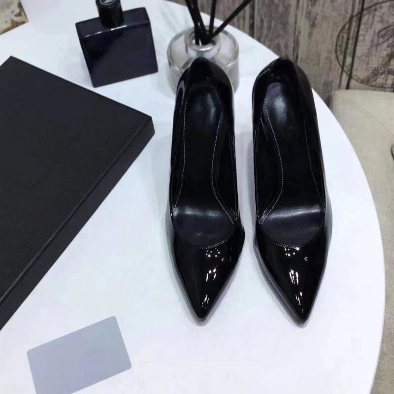 Women's 2024 New European and American Sandals with Black Patent Leather Sexy Letter High Heels for Women