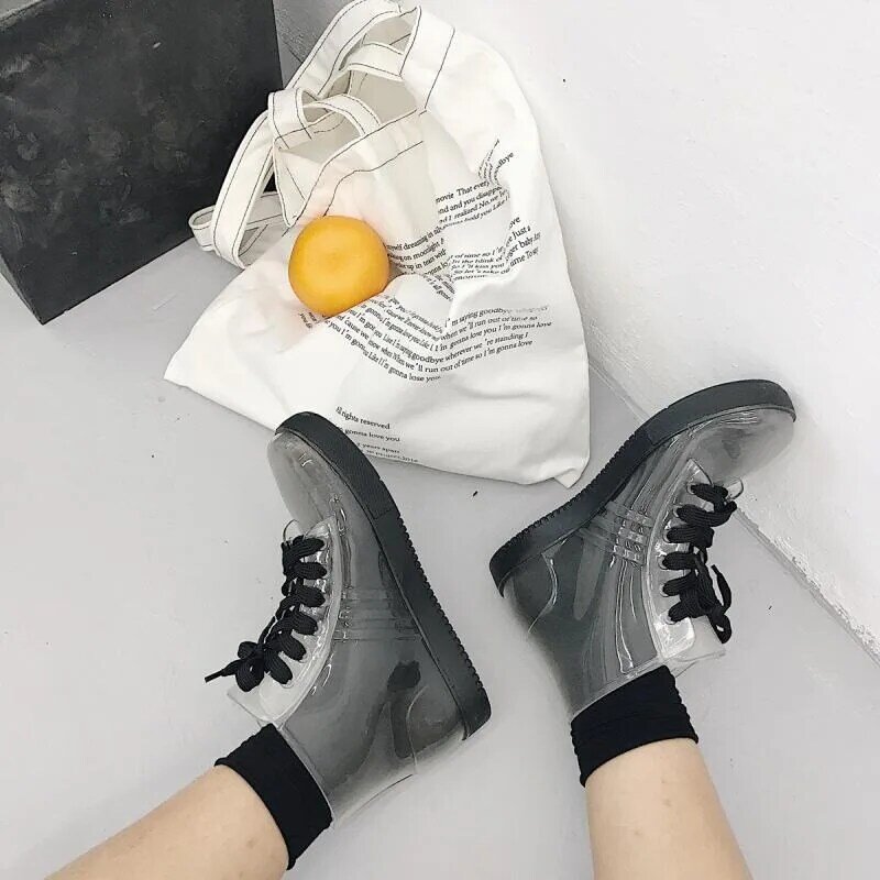 Sepatu Bot Hujan Fashion Baru Sepatu Bot Pergelangan Kaki Wanita Sepatu Transparan Laris Sneakers Tahan Air Antiselip Sepatu Bot Hujan Wanita