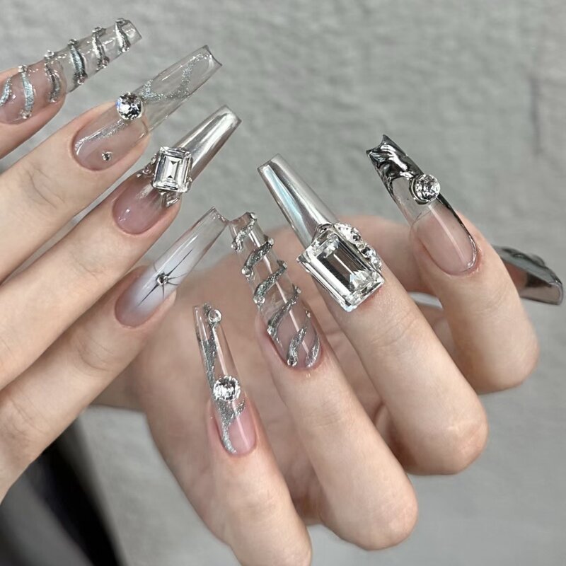Błyszczące ręcznie robione paznokcie na pełnym pokryciu Manicuree duże diamenty sztuczne paznokcie do noszenia sztuczne z zestawem narzędzi