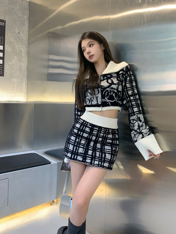 Mini jupe à carreaux pour femme, ensemble deux pièces, patchwork, décontracté, décontracté, mode coréenne, fête, femme, hiver, doux, designer, Y2K, 2022