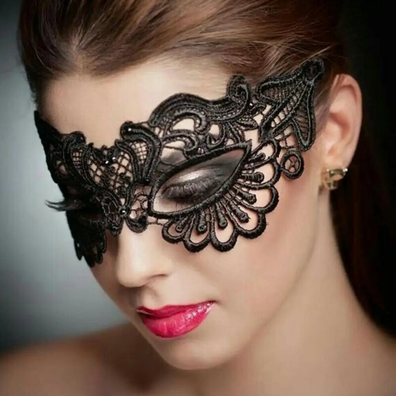 Máscara facial de encaje hueco para mujer, accesorios de fiesta de princesa, Cosplay, club nocturno, Reina, media cara, negro