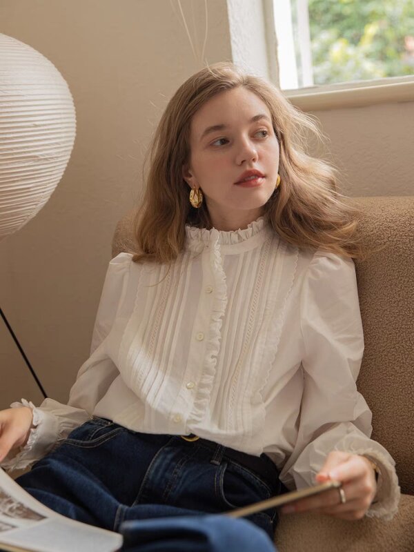 Francuska moda klasyczna bluzka z wycięciami Retro dla kobiet wiosenny festiwal nowa koronkowa patchworkowe pomarszczone koronkowe koszule z okrągłym dekoltem
