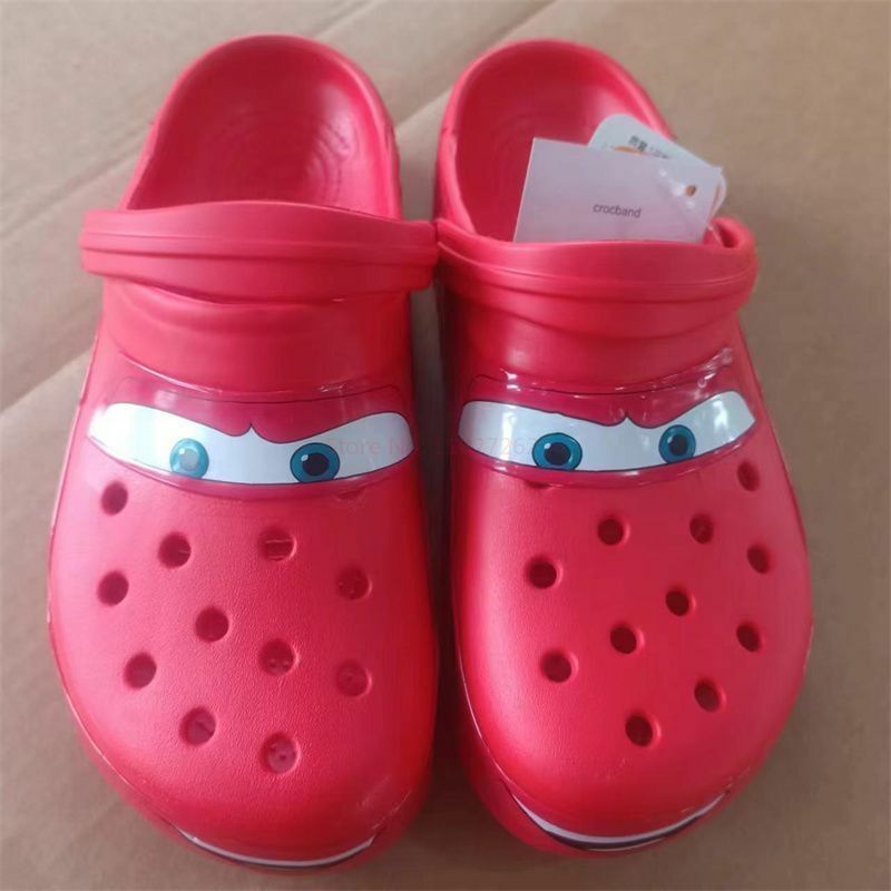 Шлепанцы Aoger Disney Lightning Mcqueen Pixar Мультяшные, однотонные водонепроницаемые сандалии, уличная пляжная обувь, повседневные, с ремешком на щиколотке, подарок из ЭВА