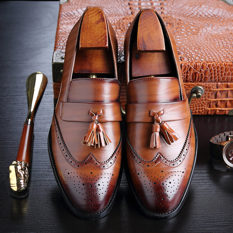 Sepatu kulit oxford untuk pria, sepatu Formal rumbai kasual gaya Inggris untuk pesta, sepatu pernikahan mewah musim gugur
