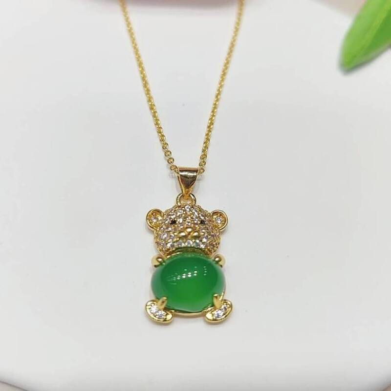 Copper Inlaid Chrysoprase pendants Natural Jade Chalcedony Bear Pendant Necklace Fashion Women Charms Jewellery Gifts