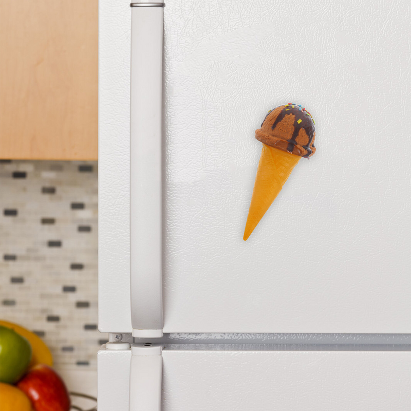 โมเดลไอศกรีมปลอมแม่เหล็กตู้เย็นตู้เย็นในห้องครัวแบบจำลองรูปกรวยเทียมสำหรับการสร้างแบบจำลองรูปแกะสลัก