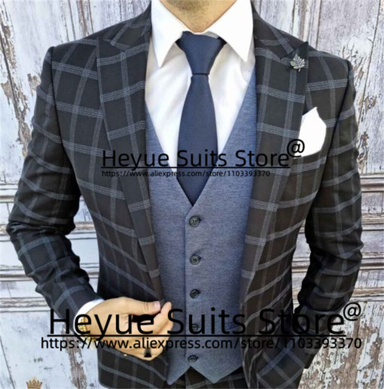 Abiti da uomo d'affari scozzesi neri Slim Fit Peak risvolto smoking da sposo Custome giacca da ballo formale + gilet grigio + pantaloni Costume Homme