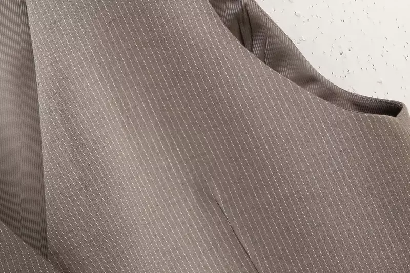 Женский укороченный облегающий жилет в полоску, винтажный жилет с V-образным вырезом и пуговицами, 2024