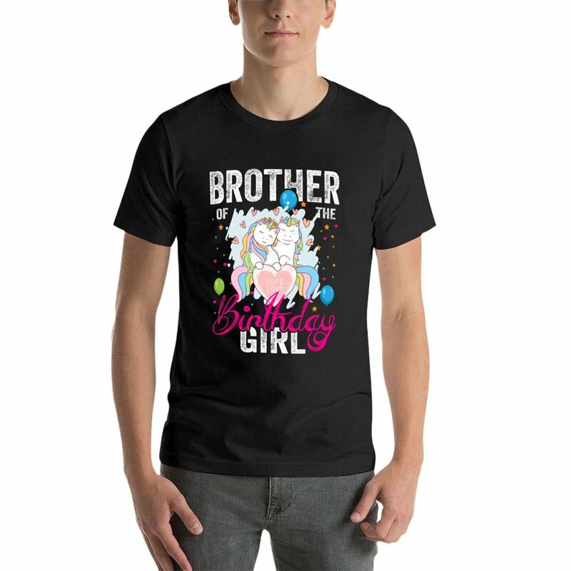 Brother of birthday girl unicorn cute love horses t-shirt customizeds cute tops maglietta da uomo