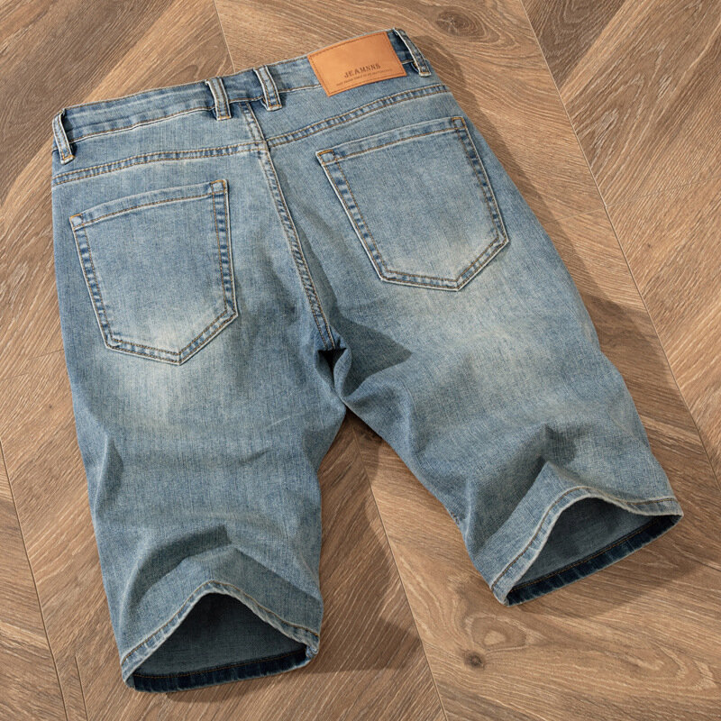 Calção jeans retrô fino masculino, calça reta clássica recortada, calça casual versátil lavada nostálgica, verão