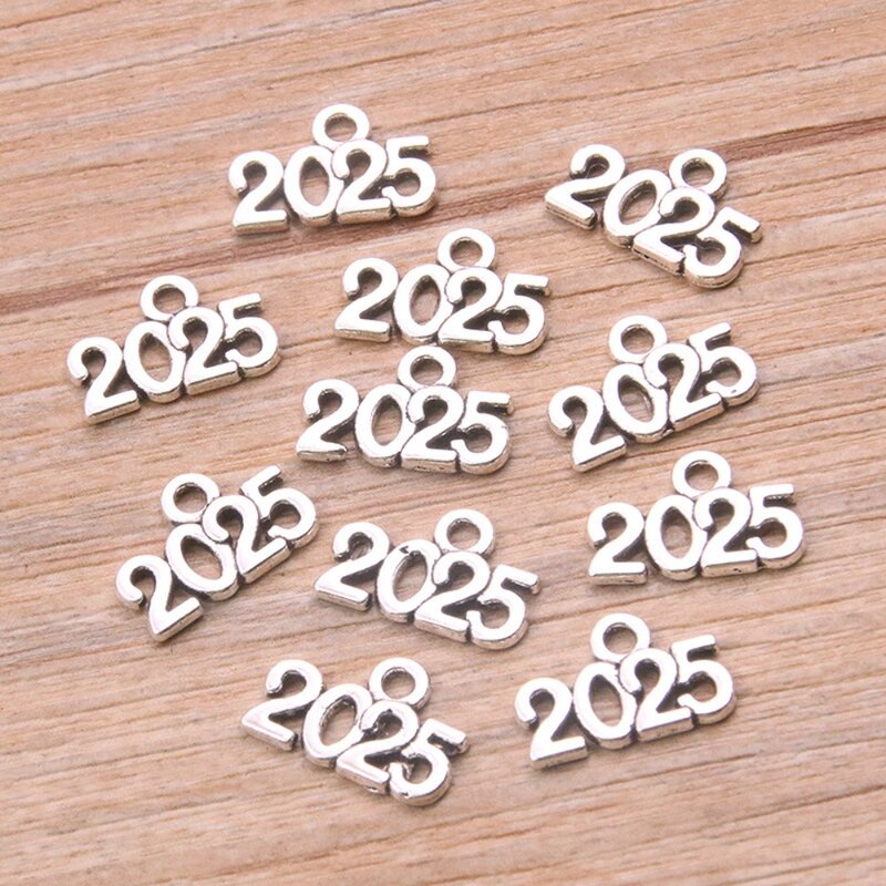 10 pz/set accessori fai da te 2024 2025 anni pendenti con lettere Kit fatto a mano ciondolo in lega di metallo anni ciondolo anno