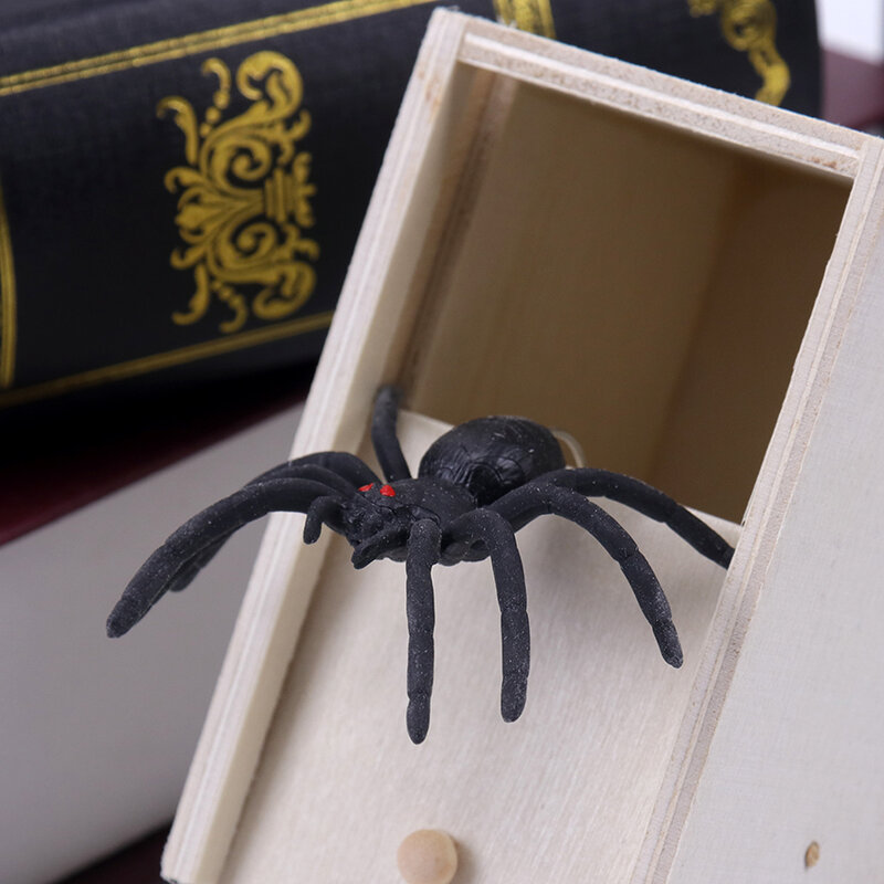 1PC NEW Funny Scare Box Wooden Prank Spider Hidden in Case Great Quality Prank-Wooden Scare Box Interesting Play Trick Joke Toys