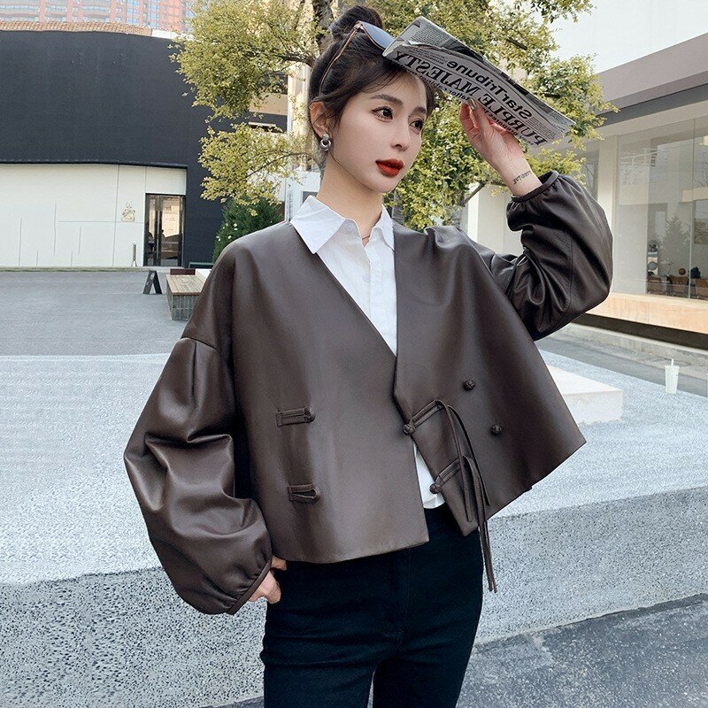 New Spring and Autumn Temperament Leisure Fashion Plate Buckle Chinese Sheepskin Leather Coat Short Coat Top Female