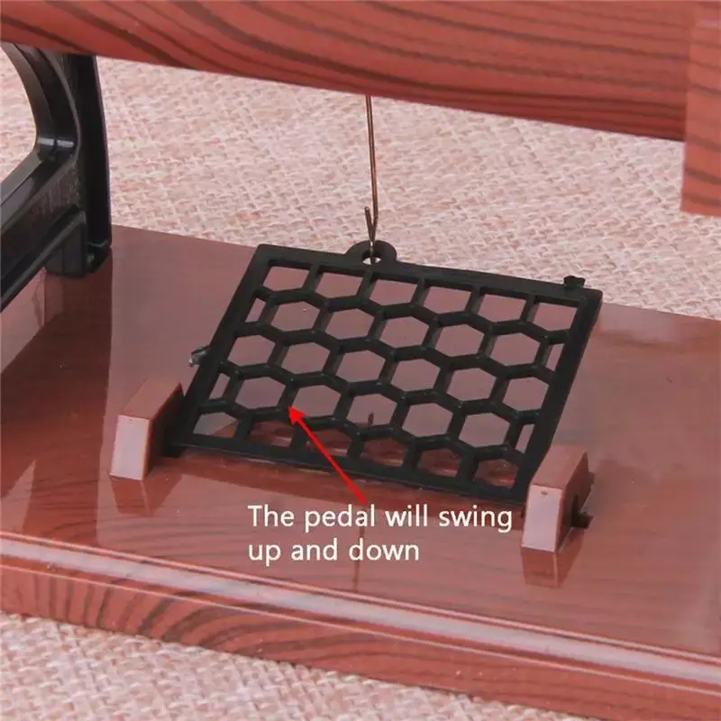 Mini caixa de música nostálgica para alice música aleatória presente de natal para esposa criativo retro simulação máquina de costura caixa de música manivela mão