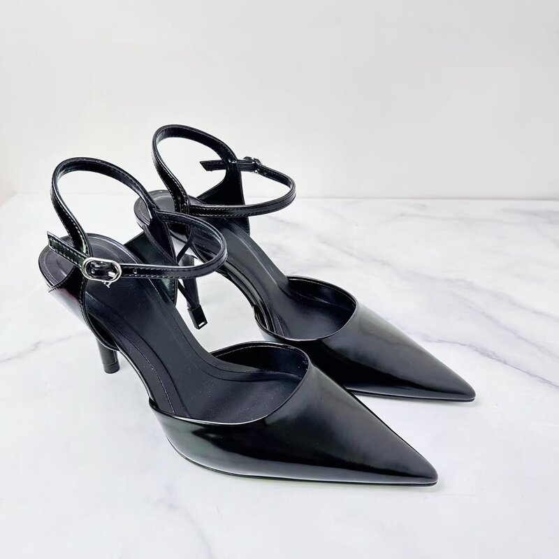 Nowy niszowy design retro ze spiczastymi na cienkim obcasie i wysokimi obcasami dla sandały z wysokimi obcasami temperamentu kobiet
