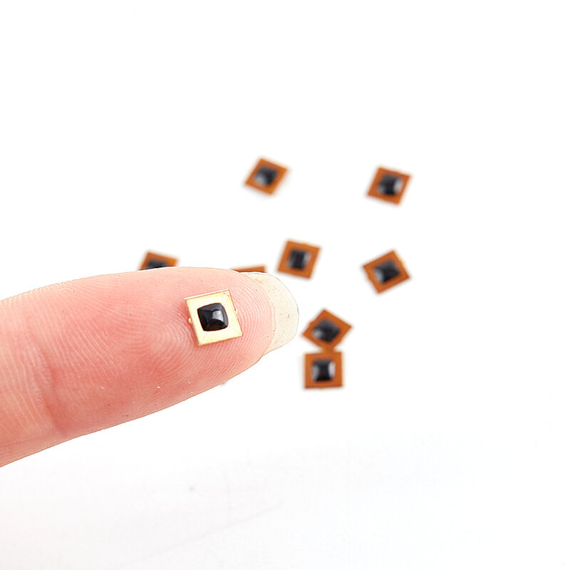 5 stücke 13,56 MHz Hochfrequenz-FPC-Etikett Chip Mini-NFC-Etikett 5*5mm Spezial gel für die Fälschung von Schönheits instrumenten