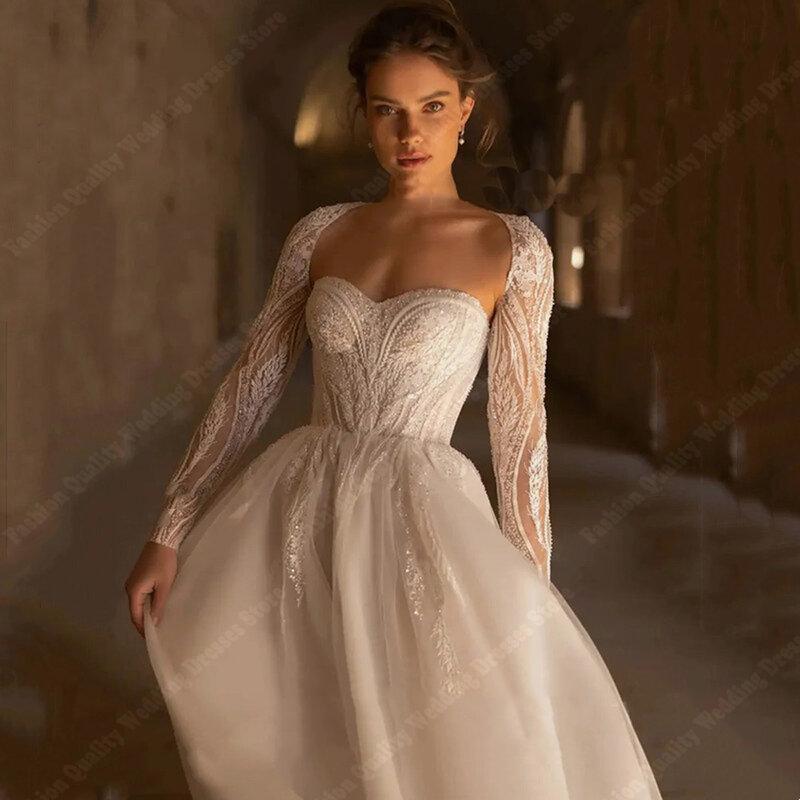 女性のための長袖のウェディングドレス,花嫁のためのハートの襟の形をしたウェディングドレス,宮殿のウェディングドレス,宝石,エレガント,2024
