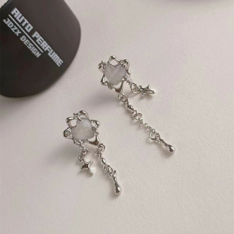 Sweet Cool Wind Love Tassel Star Earrings Women Design Senior Sense Of Fashion Personality Earring Party Jewelry Gift