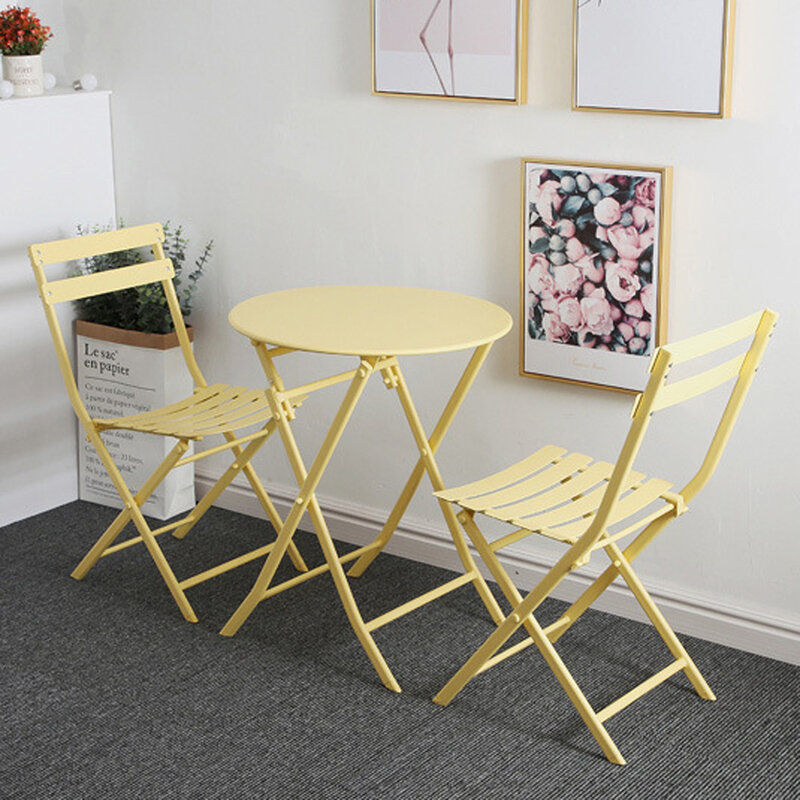 Gelber 3-teiliger faltbarer runder Tisch und Stühle Terrassen bistro mit bequemen Sitz gelegenheiten