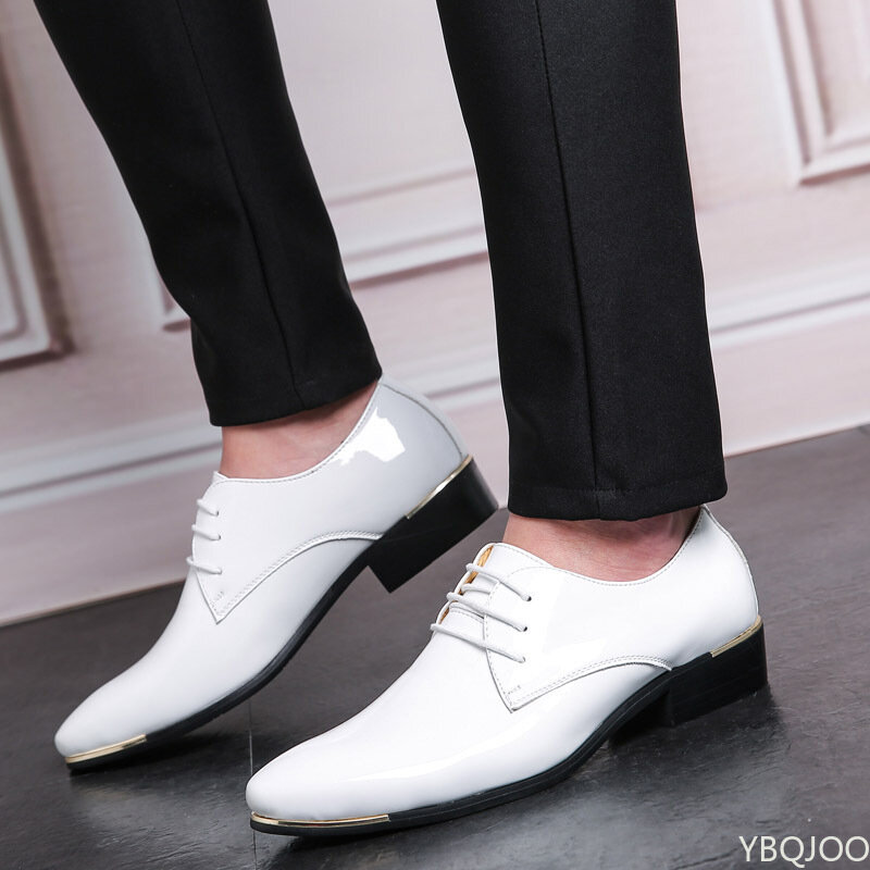 2022ใหม่ผู้ชายคุณภาพสิทธิบัตรรองเท้าหนังรองเท้าแต่งงานสีขาวขนาด38-48 Black หนังนุ่ม Man ชุดรองเท้า