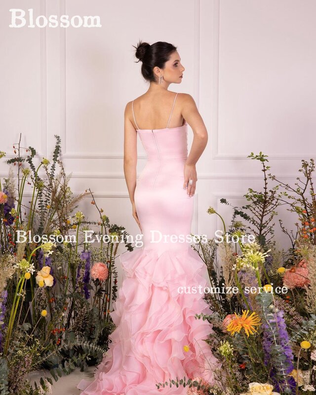 ノースリーブの人魚のイブニングドレス,スパゲッティストラップ,フリル付き,地面の長さ,ピンクの光沢,結婚式用