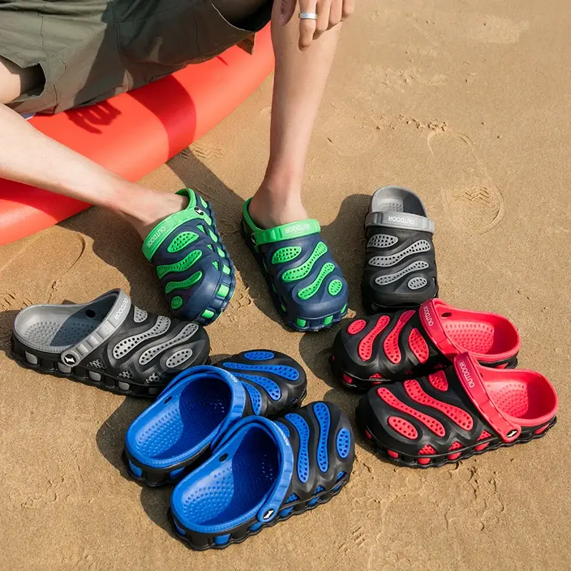 Sandálias de praia masculinas para esportes aquáticos, chinelos para vadear ao ar livre, sapatos de jardim, tamancos domésticos, sapatos Hollow Out Hole, verão