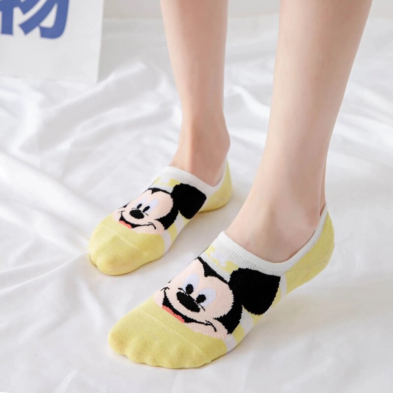5คู่ขายร้อนการ์ตูน Kawaii ถุงเท้าผู้หญิง Mickey Minnie Donald Winnie Daisy ผ้าฝ้ายรองเท้าแตะถุงเท้าตลกข้อเท้าที่มองไม่เห็นถุงเท้า