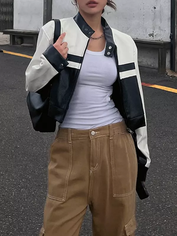 Streetwear jaket kulit hitam kontras putih wanita, mantel sepeda motor PU, mantel bulu palsu, atasan pendek, pakaian luar Korea Y2K