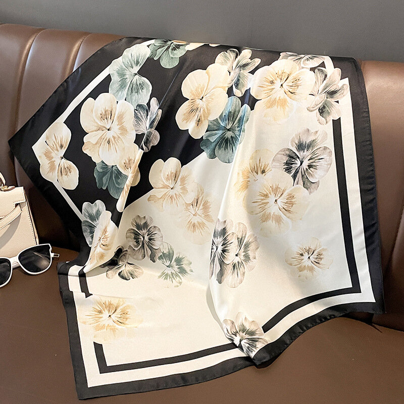 New fashion woman flower pattern printing 70x70cm small square scarf Silk scarf neck decorate Sunscreen scarves headscarf