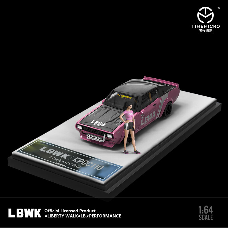 Timemmicro1: 64 LBWK Nissan KPGC110 modello di auto pressofuso rosa/blu/rosso con versione modello di carattere