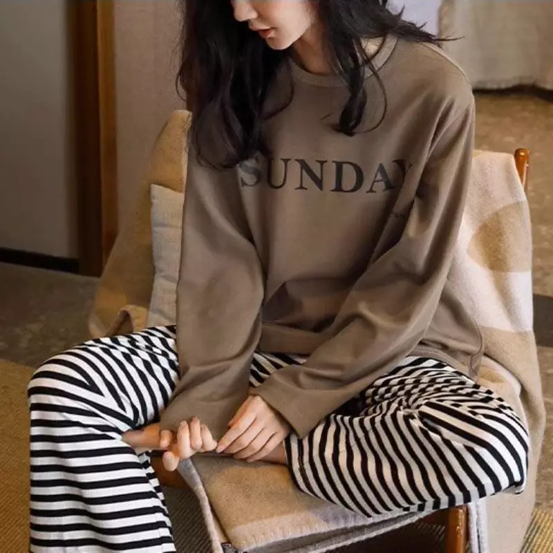 Set piyama wanita bergaris sederhana, pakaian tidur lengan panjang pullover katun dengan bantal Mode Korea Musim Semi dan Gugur