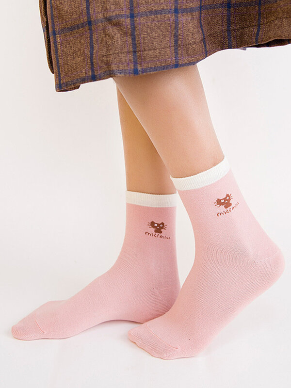 チューブソックスの綿シンプルな小さな猫の靴下潮女性春の靴下チューブソックスの女の子