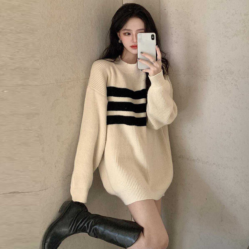 Prosty czarny biały koreański sweter z okrągłym dekoltem w paski 2023 jesienno-zimowy sweter damski luźny dzianinowy sweter