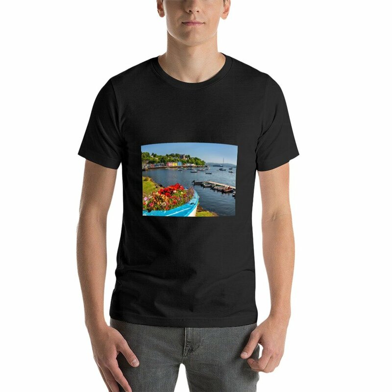 Tobermory slim fit t-shirt masculina, cena de verão, ilha de Mull, Escócia, nova edição blanks