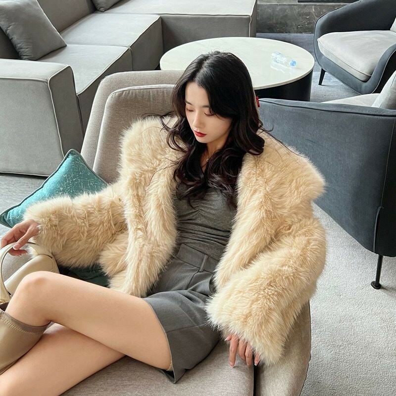 2023 New Women Luxury Party Faux Fox Fur Coat Shawl Short-Length Loose Overcoat Jacket for Winter Warm Outwear