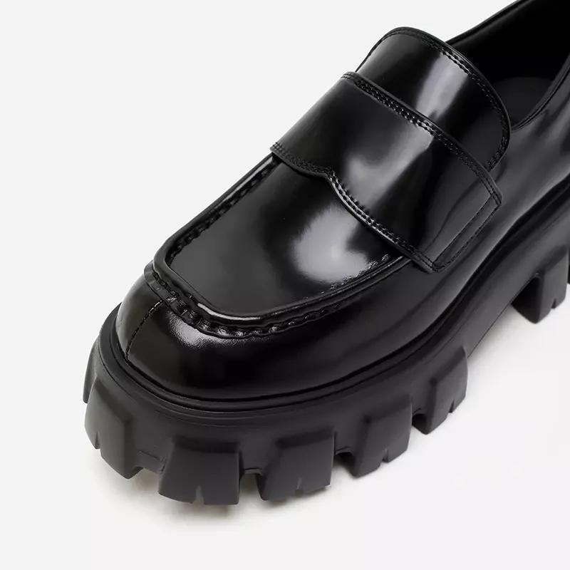 Sapato de sola casual de couro genuíno masculino, sola grossa preta, salto alto, 1 passo, sapato lefu, novo, primavera, 2022