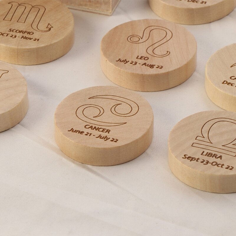 Pietre runiche xilografiche Gioco da tavolo per famiglie Puntelli Divinazioni Giochi rune in legno fatti a mano