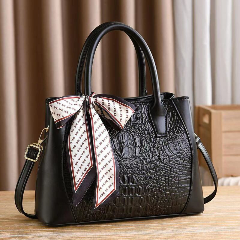 Women's 2024 New Crocodile Pattern Handbag Fashion Trend Large Capacity Shoulder Messenger Bag