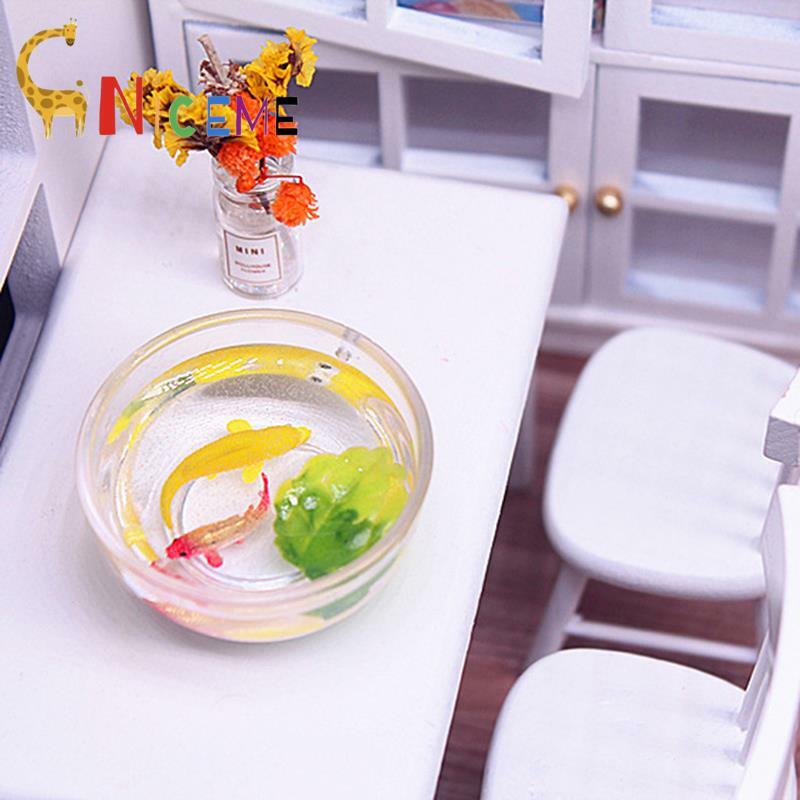 1Pcs Dollhouse Miniature การจำลอง Koi Goldfish Bowl ชุดเครื่องประดับ DIY ของเล่นตุ๊กตา Decals