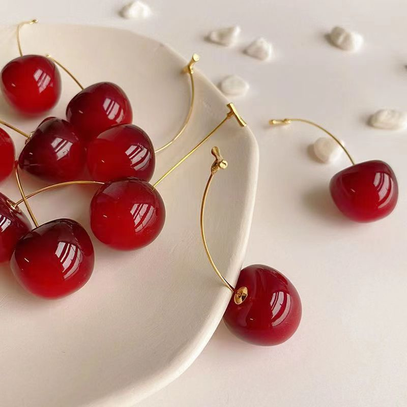 Małe świeże słodkie śliczne wiśnie wiśniowe kolczyki wisiorek kolczyki owocowe czerwony kolczyki w kształcie wiśni urok biżuterii