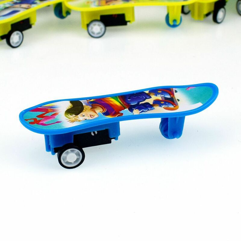 Mini coche de juguete con dibujos animados para niños, monopatín de 8,5 CM, 6 unidades