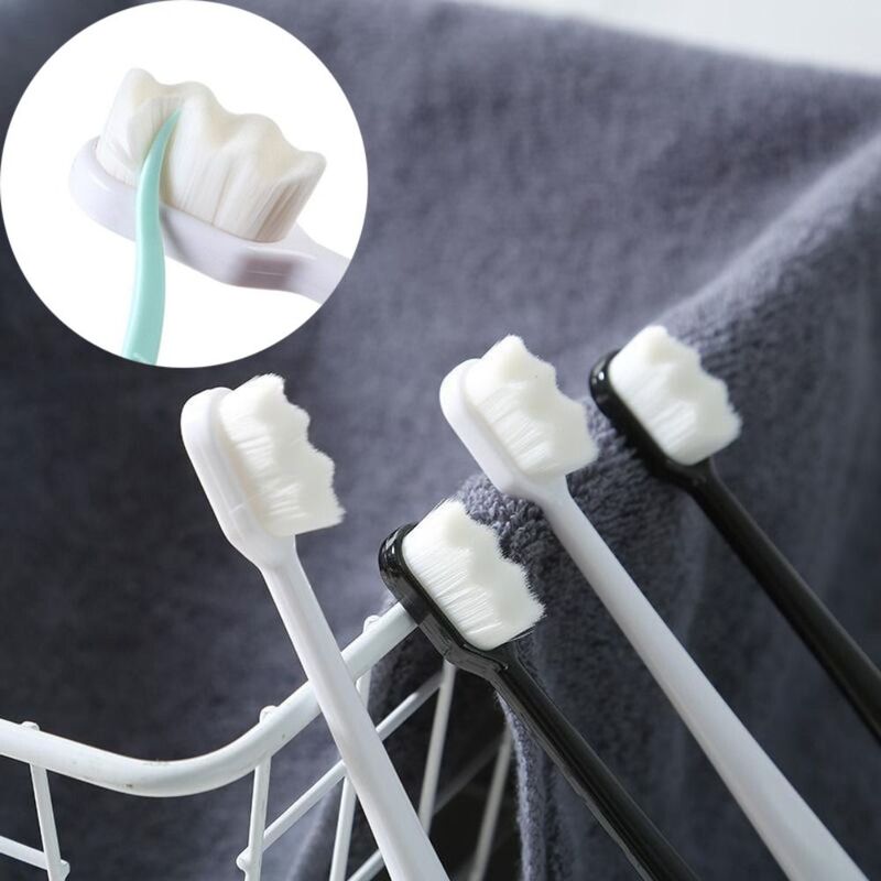 Spazzolini da denti Nano Ultra-fini nuovo spazzolino da denti Micro morbido portatile Super morbido pulizia profonda spazzolino manuale per l'igiene orale donna
