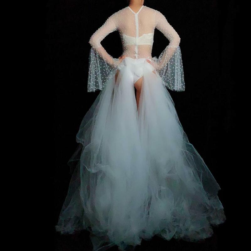 فستان حفلات مسائية مزين باللؤلؤ ذو شبكة بيضاء للنساء فستان كوكتيل مثير لعرض الأداء مثير للسيدات W2301029