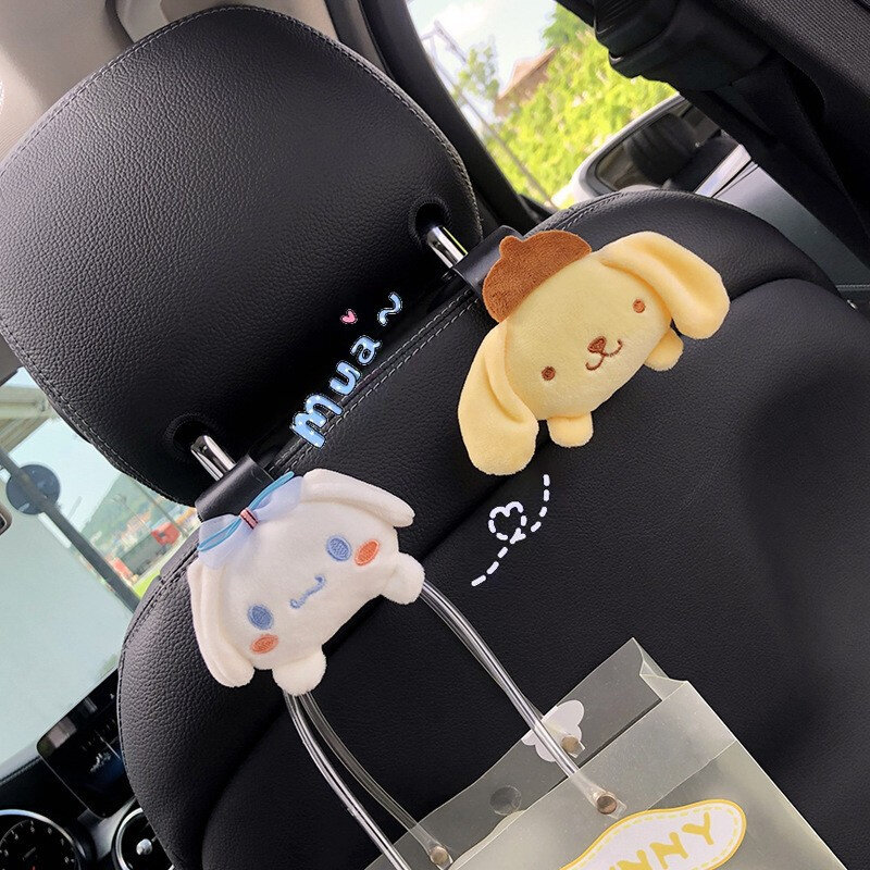 Sanrio อะนิเมะ Cinnamoroll ตะขอแขวนที่นั่งในรถของฉัน Melody Kuromi อุปกรณ์เสริมรถยนต์ที่วางของในรถยนต์