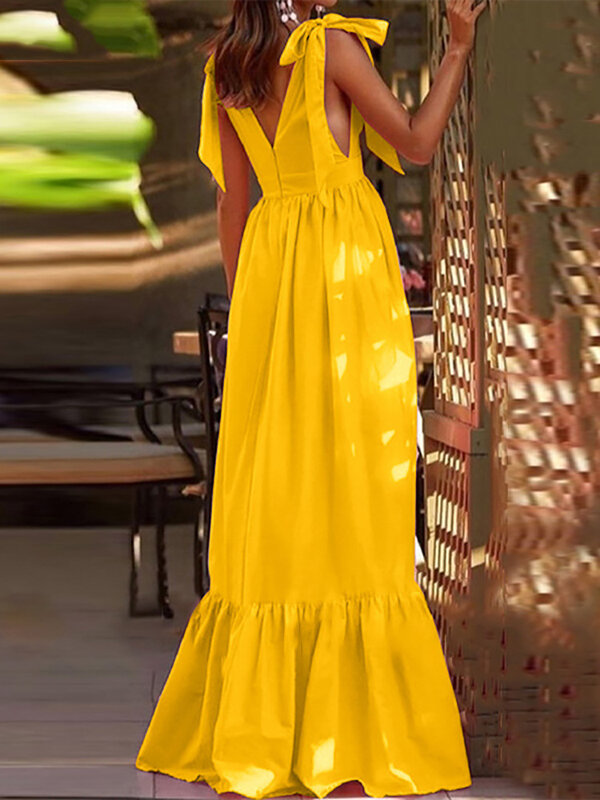 Платье Вечерние ское длинное на бретельках с открытой спиной и V-образным вырезом