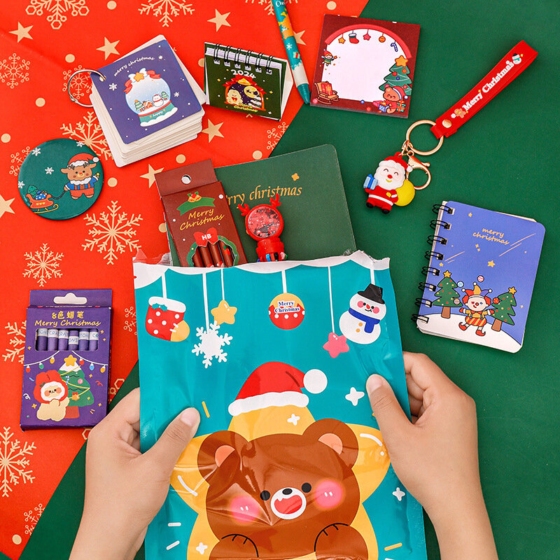 Paquete de regalo de papelería navideña aleatoria, regla de lápiz de dibujo para niños, papelería de escritura escolar, decoraciones navideñas